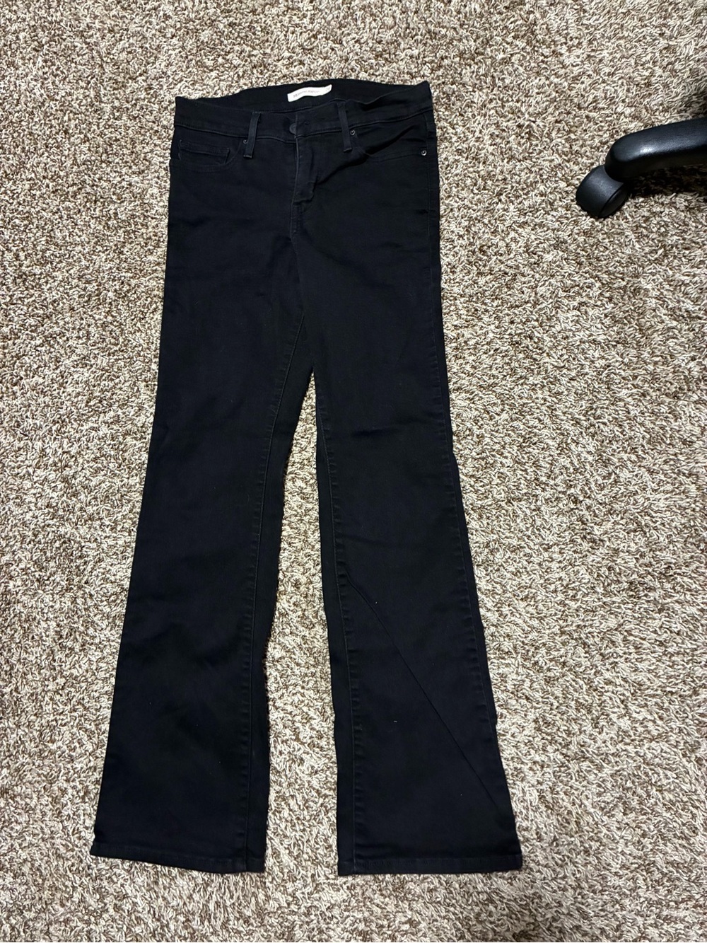 Levi Jeans - Picture 2 of 3